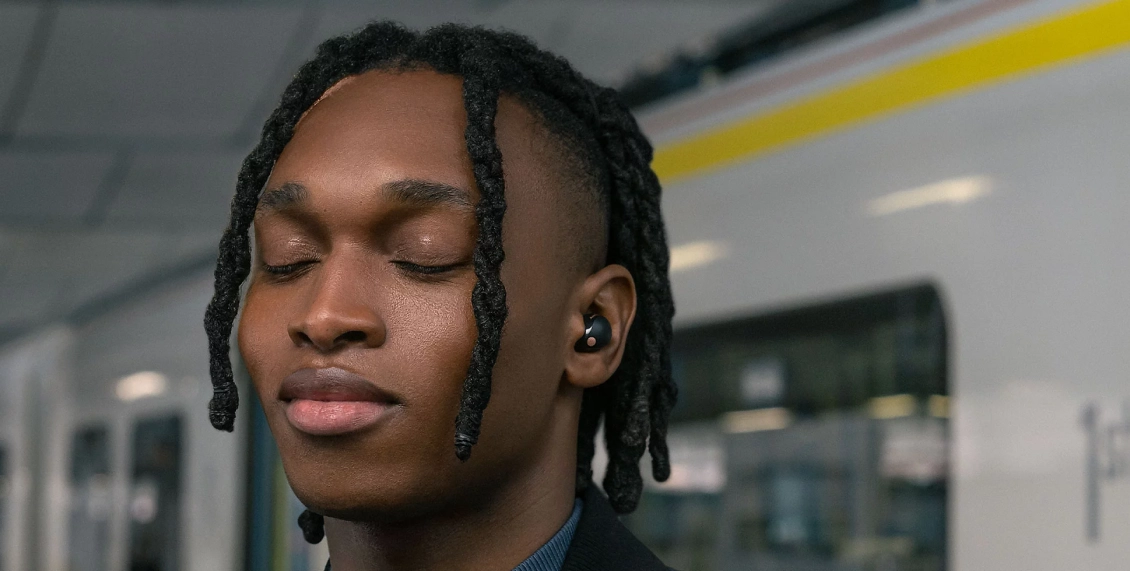 Беспроводные наушники Sony WF-1000XM5 серебристый Беспроводные наушники Sony WF-1000XM5 серебристый - 1