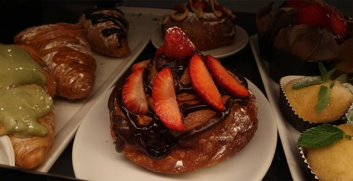 Фотоаппарат Canon PowerShot V1 чёрный Фотоаппарат Canon PowerShot V1 чёрный - 3