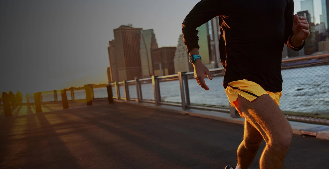 Умные часы Garmin Forerunner 265 белый  - 1