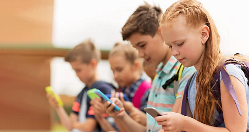 Игровой смартфон ребенку