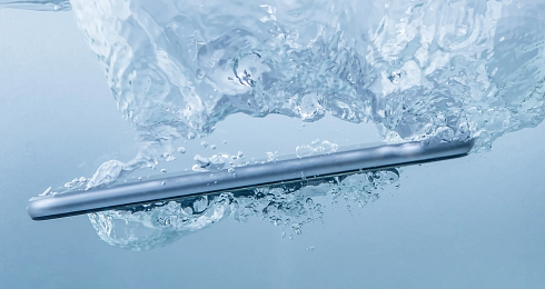 Как узнать, водонепроницаемый ли у вас телефон?